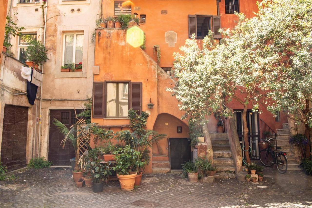 Ferienhaus The Red House At Arco Degli Acetari Rom